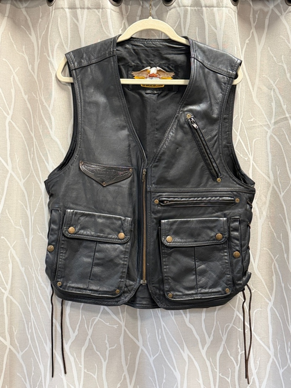Harley-Davidson Black Leather Vest with Embossed Wing Patch Mens Size L